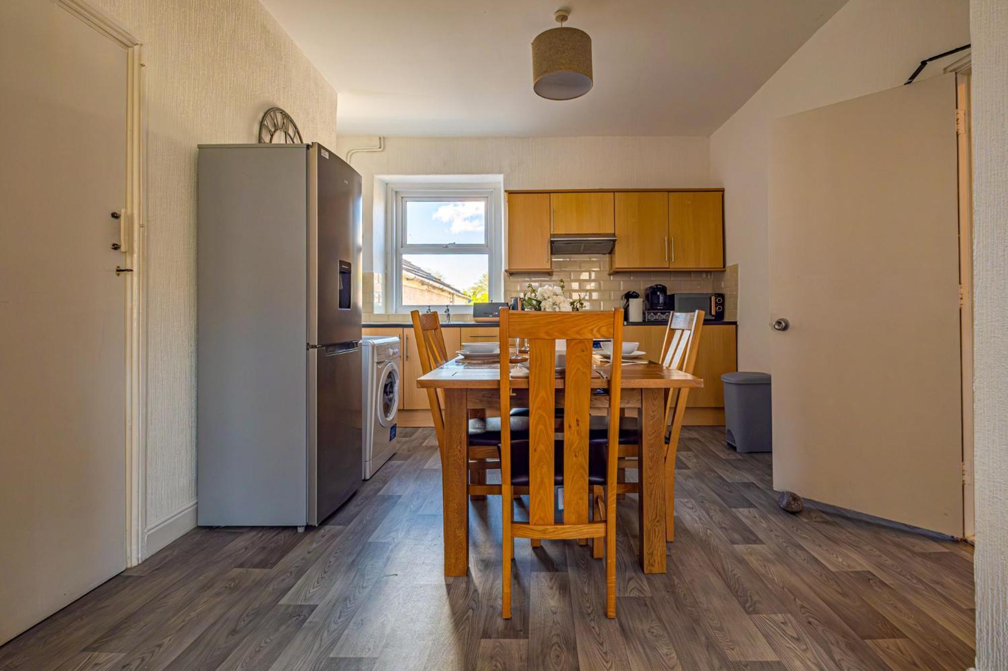 Castleview Coastal Comfort With 2 Parking Spaces Oystermouth Bagian luar foto